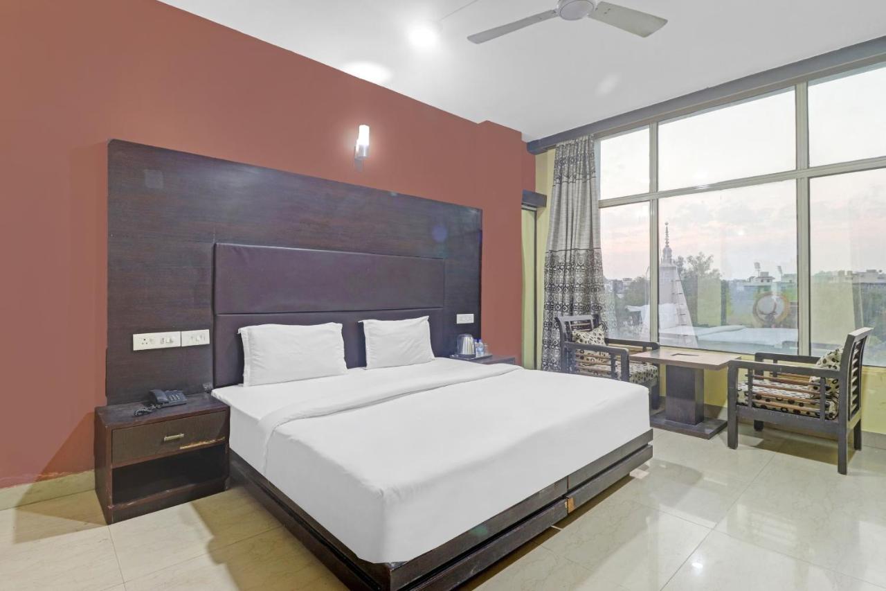 Hotel Sunshine Park -- Near Anand Vihar Terminal Ghaziabad Zewnętrze zdjęcie